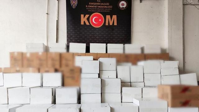 Eskişehirde depodan 3 milyon 330 bin kaçak makaron çıktı
