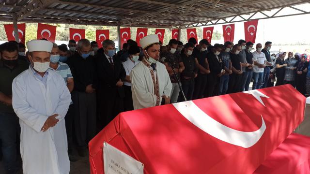 Kalp krizinden hayatını kaybeden uzman çavuşun cenazesi Osmaniyede defnedildi