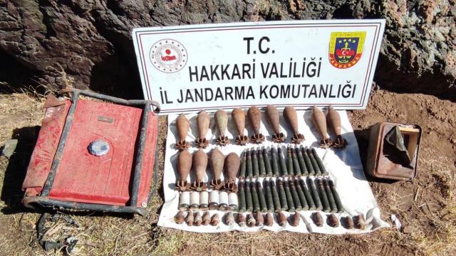 Hakkaride terör operasyonunda çok sayıda mühimmat ele geçirildi