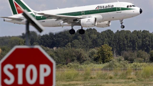 Alitalia son uçuşuyla faaliyetlerini noktaladı