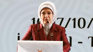 Emine Erdoğan Kudüslü çocukların uğradığı vahşeti anlatırken gözyaşlarına hakim olamadı