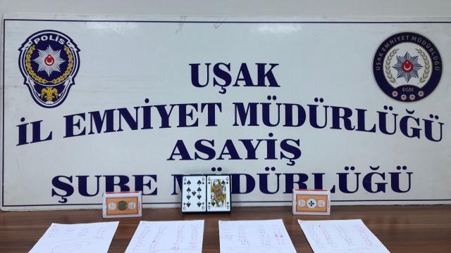 Uşaktaki kumar operasyonunda 3 kişiye para cezası