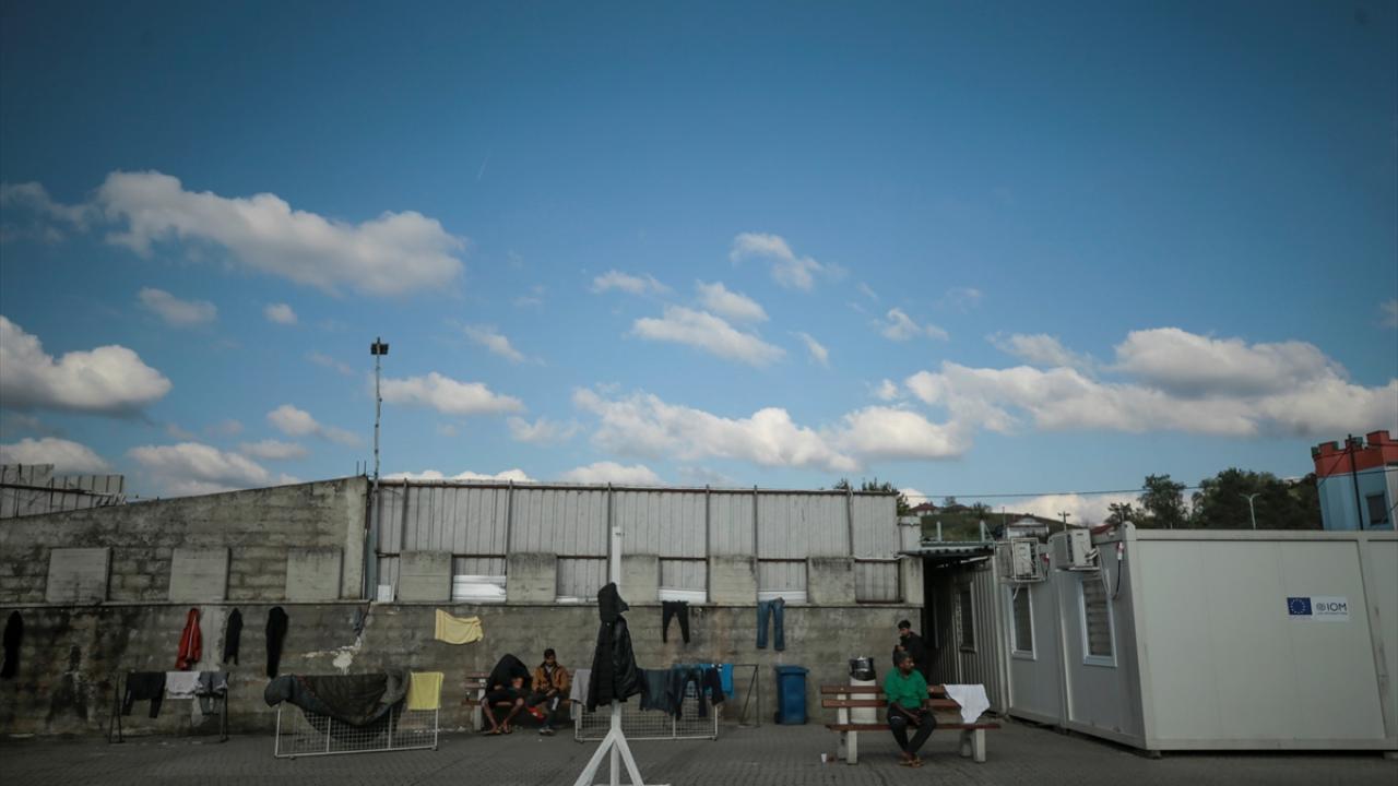 1000 kadar göçmen kamplara yerleştirildi