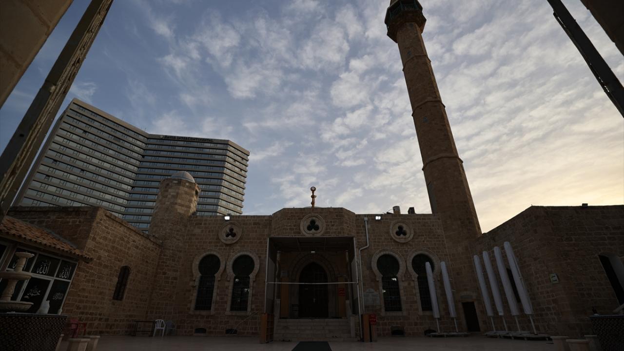 Tarihe şahitlik ediyor