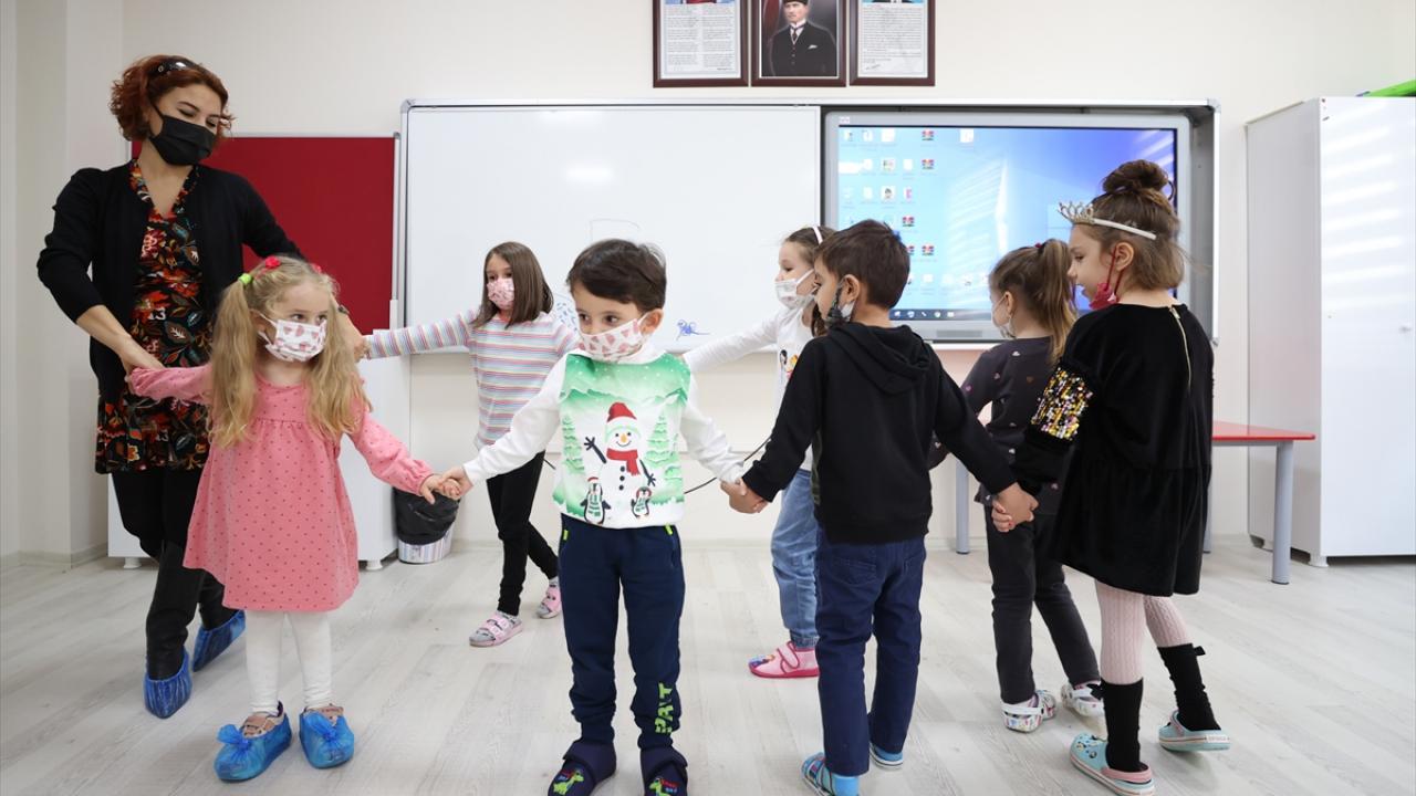 "Her zaman azimli olmayı Elif’ten, umutlu olmayı Umut’tan öğrendik"