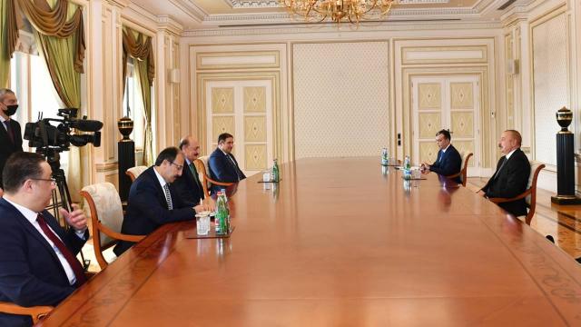 Azerbaycan Cumhurbaşkanı Aliyev, Bakan Bilgini kabul etti
