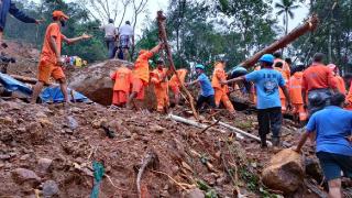 Hindistan'da şiddetli yağış ve sel: 18 can kaybı