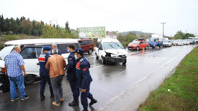 Sakaryada zincirleme trafik kazası: 3 yaralı