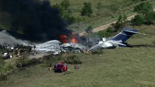 ABD'de alev topuna dönen uçaktan 21 kişi sağ çıktı