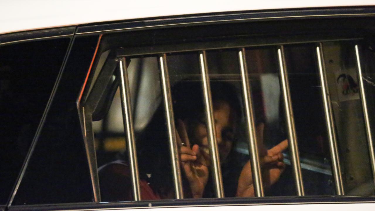 3 Filistinli genç gözaltında