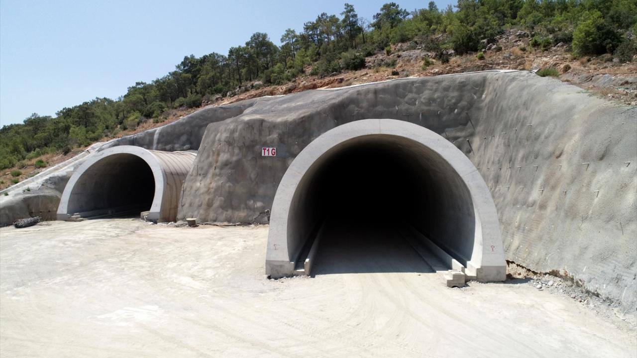 "İki şehir arasında ticareti geliştirecek, yatırımcıları birbirine çekecektir"