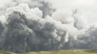 Japonya'daki Aso Yanardağı'nda patlama