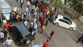 Kavgayı ayırırken yediği tokatla neye uğradığını şaşırdı