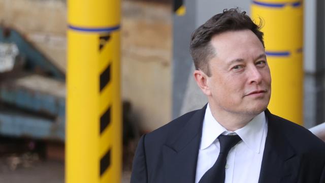 SpaceX Elon Muskı dünyanın ilk trilyoneri yapabilir