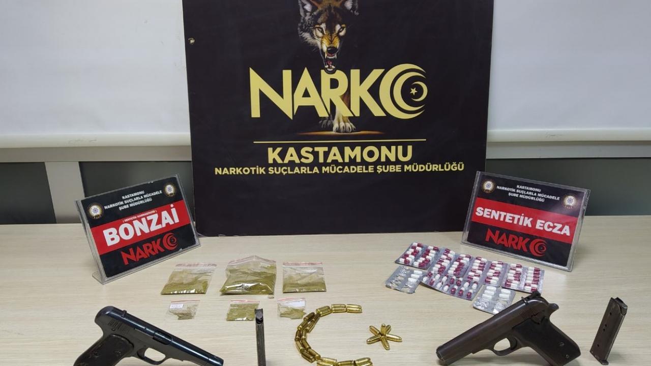 Kastamonu'da uyuşturucu operasyonunda 4 kişi tutuklandı