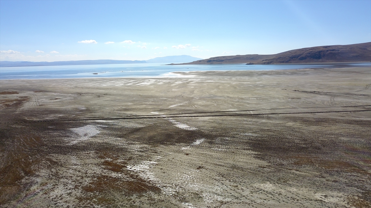 "Buharlaşma, göle giren suyun 3 katı arttı"