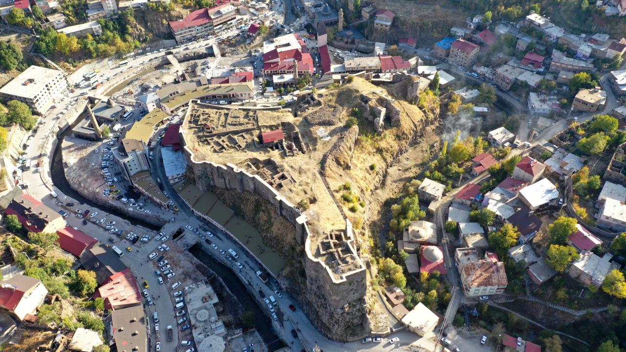 "Saray, kazılarla daha anlamlı hale gelecek"