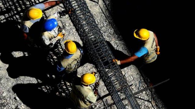 Türk müteahhitleri yurt dışında 17,7 milyar dolarlık iş üstlendi