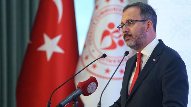 Bakan Kasapoğlundan Demir Grup Sivasspora tebrik