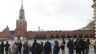 Rusya'da şiddetli rüzgar: Kızıl Meydan ziyarete kapatıldı