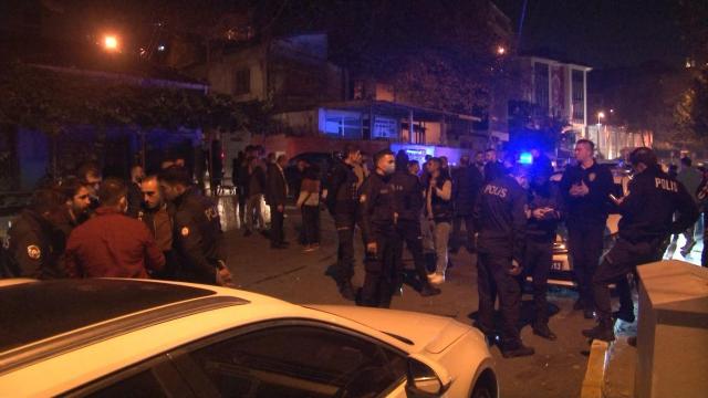 Beyoğlunda restorana silahlı saldırı: 5 yaralı
