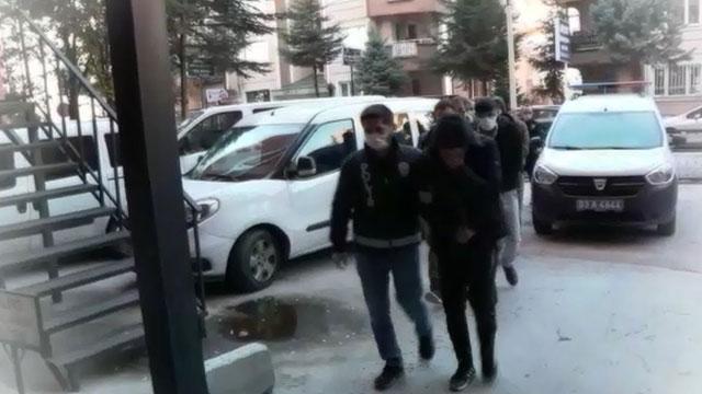 Sosyal medya üzerinden 37 kişiyi dolandıran çete çökertildi
