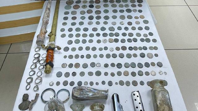İstanbulda 227 parça tarihi eser ele geçirildi