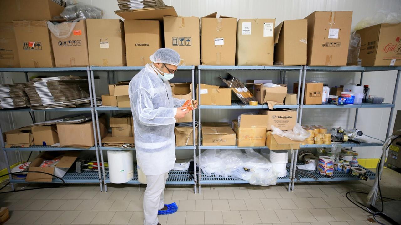 "Olumsuz durumlarda vatandaşlarımız Alo 174 Gıda Hattı`mızı arayabilirler"