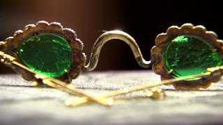 Londra'daki müzayedede elmas ve zümrüt camlı gözlükler sergilenecek