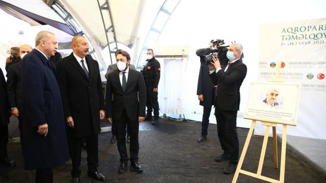 Cumhurbaşkanı Erdoğan ve Aliyev, Karabağdaki sergide Özdemir Bayraktarı yad etti