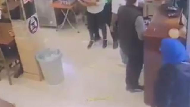 Soluk borusuna kek kaçan Muhammed kurtarılamadı