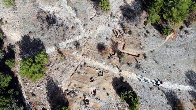 Muğladaki 9 milyon yıl öncesine ait fosil alanında yeni buluntulara ulaşıldı