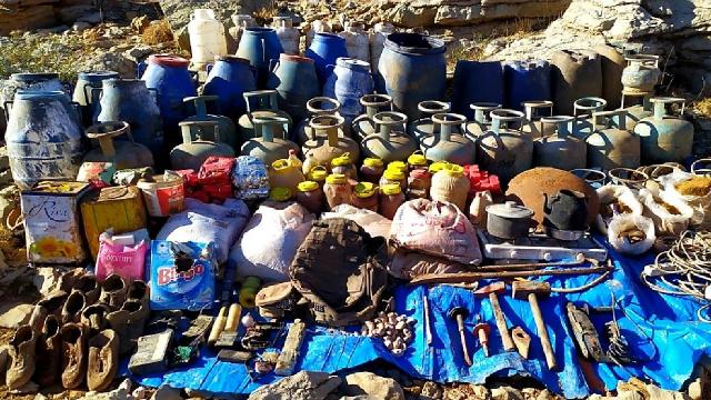 Vanda teröristlere ait yaşam malzemesi ele geçirildi