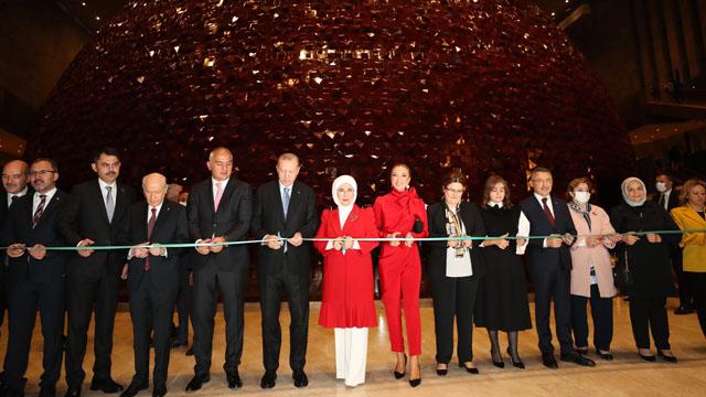Emine Erdoğandan Atatürk Kültür Merkezi paylaşımı