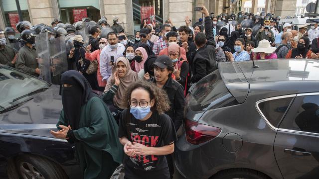 Fasta aşı kartı zorunluluğuna karşı protesto