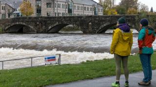 İngiltere'de sel uyarısı: 24 saatlik bir süre içinde bir aylık yağış görülebilir
