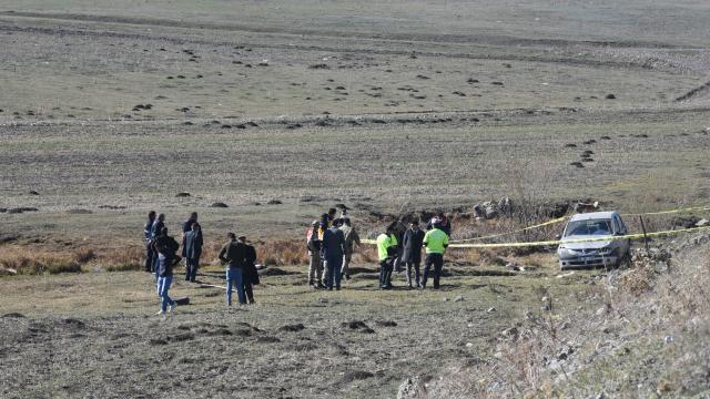 Karsta köpeğe çarpmamak için sürücünün manevra yaptığı otomobil devrildi, bir kişi öldü