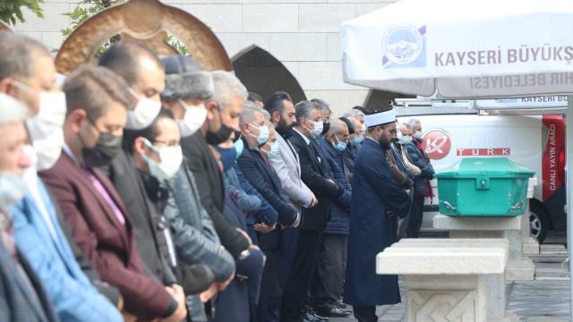 Eski MHP İl Başkanı Şaban Solmaz son yolculuğuna uğurlandı
