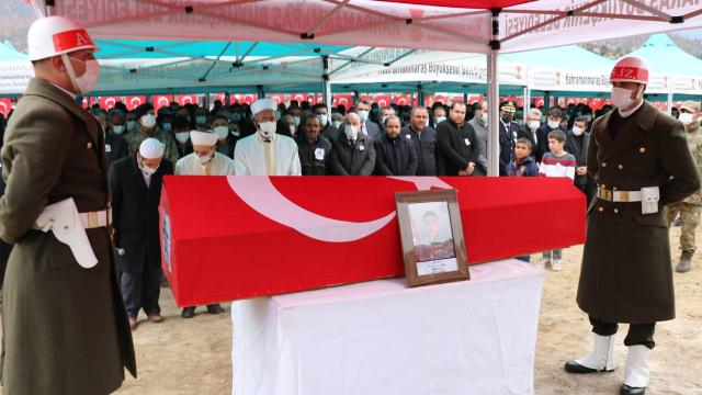 Şehit asker Sel Kahramanmaraşta son yolculuğuna uğurlandı