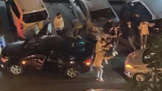 Trafikte halay pahalıya patladı