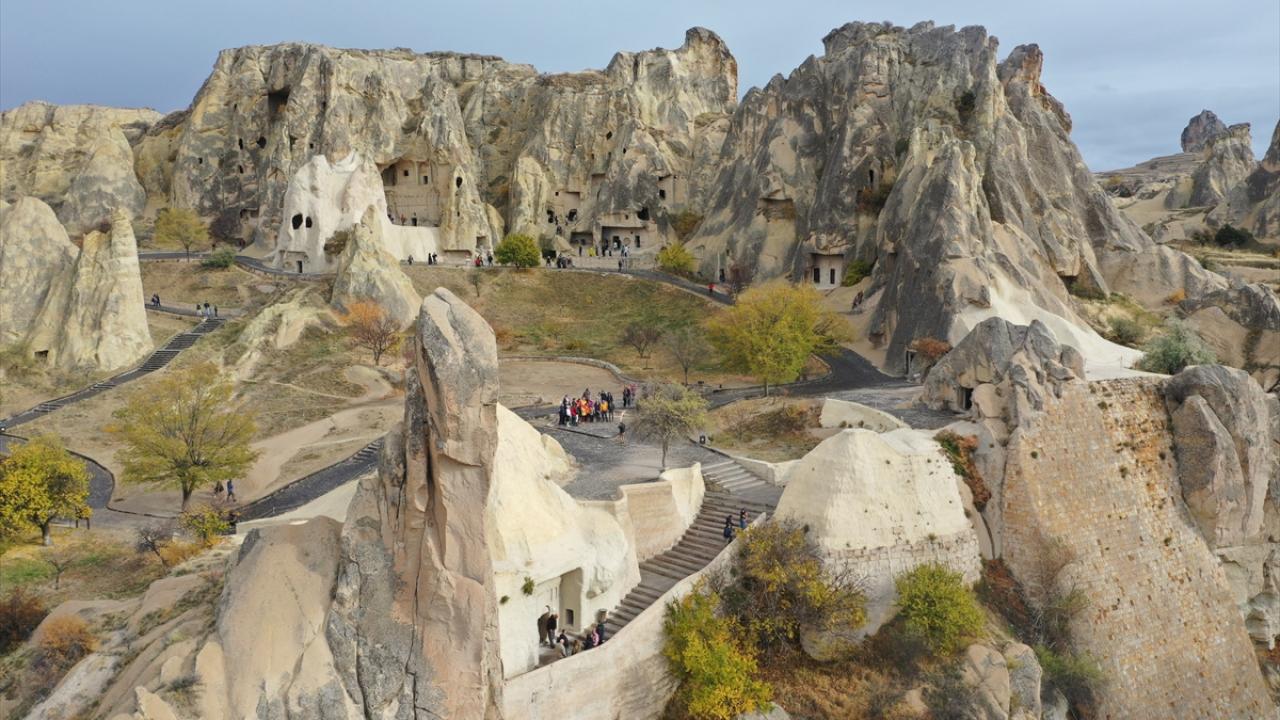 En fazla turist ağustosta geldi