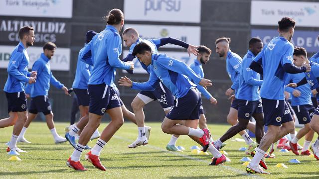 Fenerbahçe Avrupa Ligine galibiyetle veda etmek istiyor