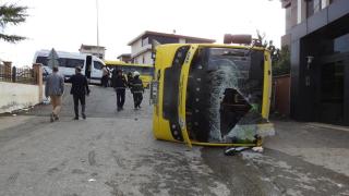 Gaziantep'te öğrenci servisi ile otobüs çarpıştı