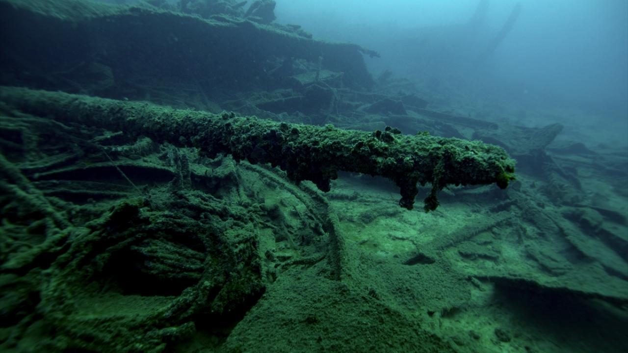"İngiliz, Fransız savaş gemilerinin batırılması işgal güçlerinin morallerini bozdu"