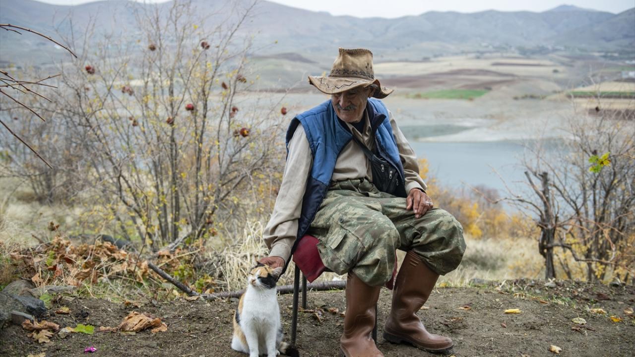 "Kuraklık ve erozyona karşı herkes ağaç diksin"