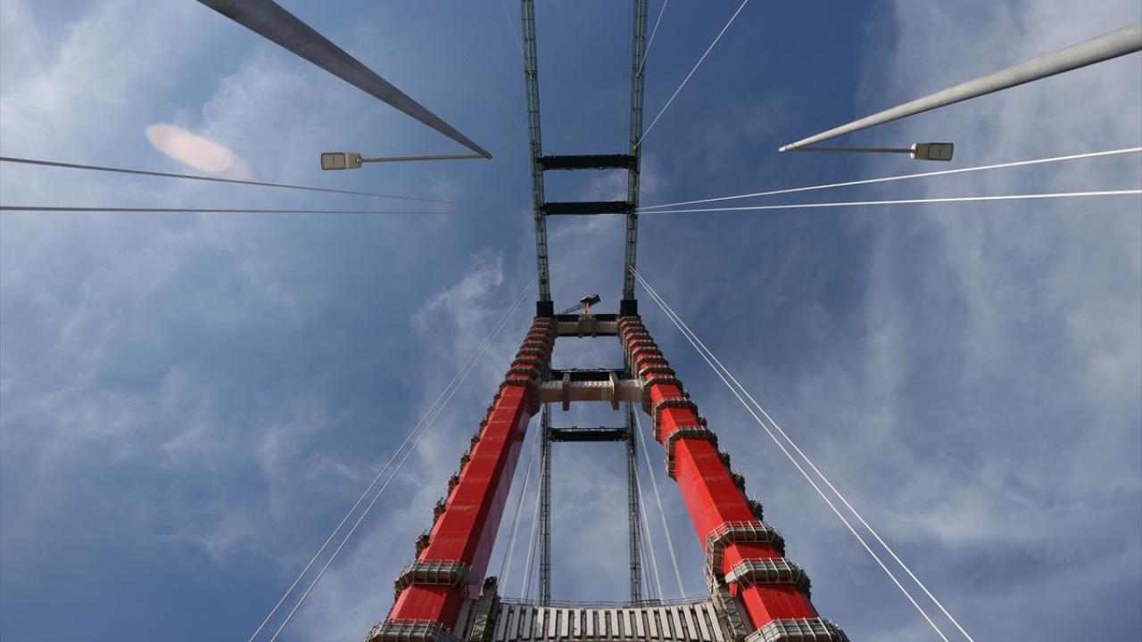 "Simgelerin köprüsü"