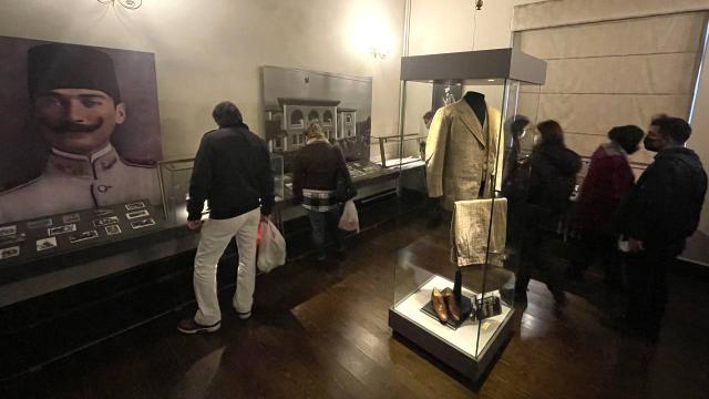 Atatürkün bugüne kadar sergilenmemiş 31 kişisel eşyası ziyarete açıldı