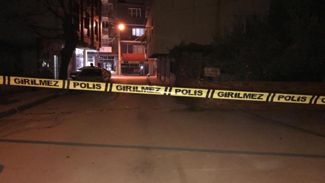 İzmirde bir kişi silahlı saldırı sonucu hayatını kaybetti