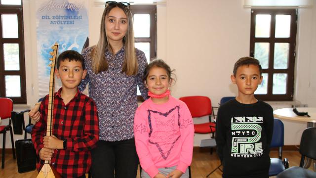 Kırşehirli gençler Neşet Ertaşın izinde