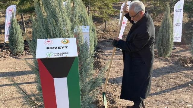 Kuveytin Ankara Büyükelçiliği, Geleceğe Nefes kampanyasına 1600 fidan bağışladı